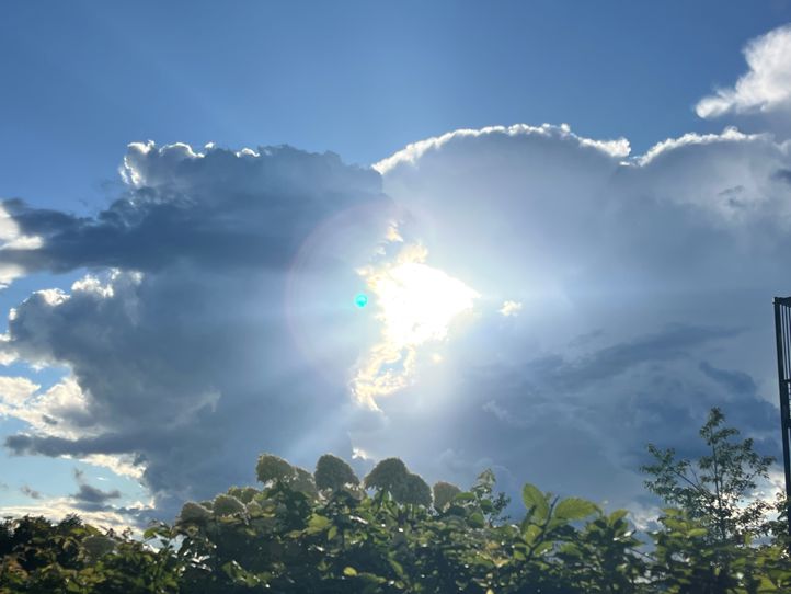 Foto: Persbråten Sol og skyer